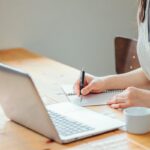 創作者主義の原則に関する記事一覧